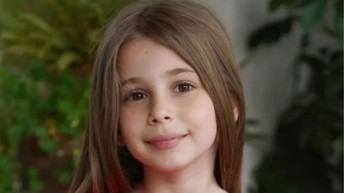 Azra Aksu Yeraltı Dizisinin Oyuncu Kadrosuna Dahil Oldu! 